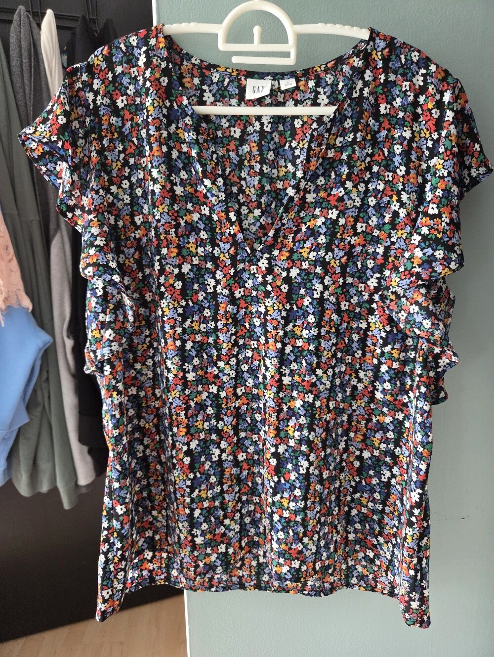 Gap Medium Short Sleeve Blouse
